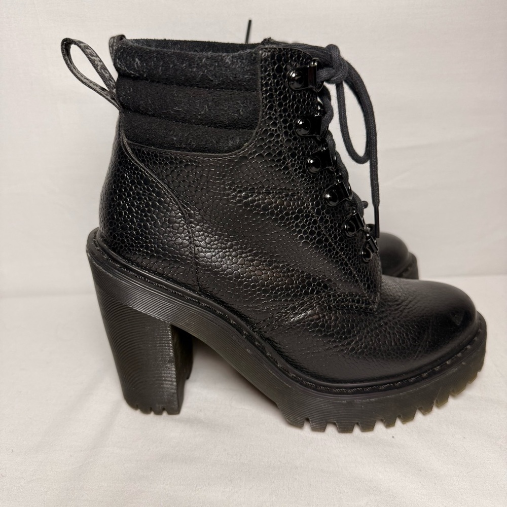 Dr Martens Women Persephone FL 6 Eye Blk Pebbled Leather Ankle Heeled Boots Sz 5 - Picture 5 of 14